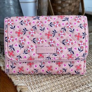 Vera Bradley sweethearts and flowers Riley wallet